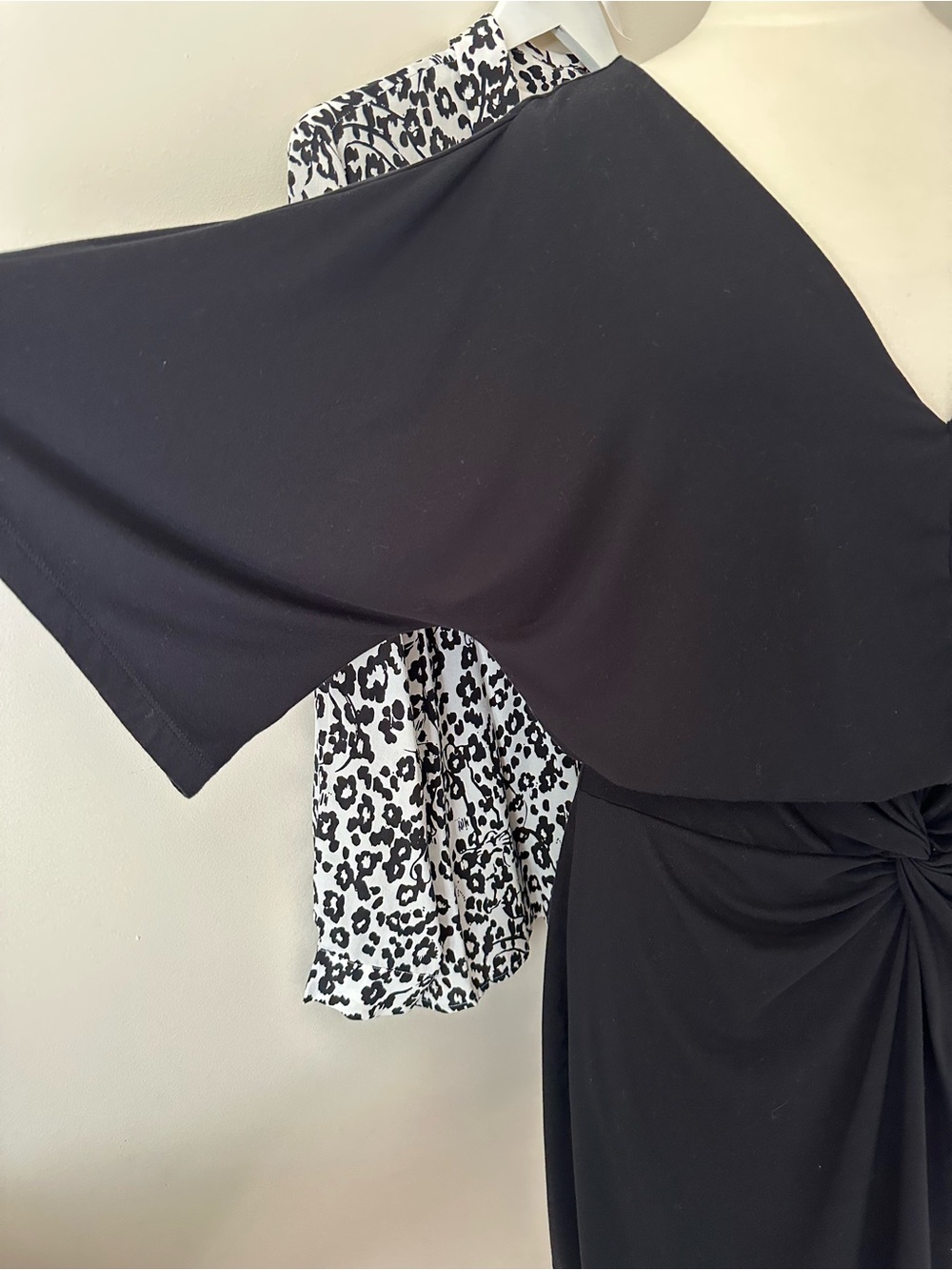 Lilly Pulitzer Noir Kimono Dress - Picture 4 of 7